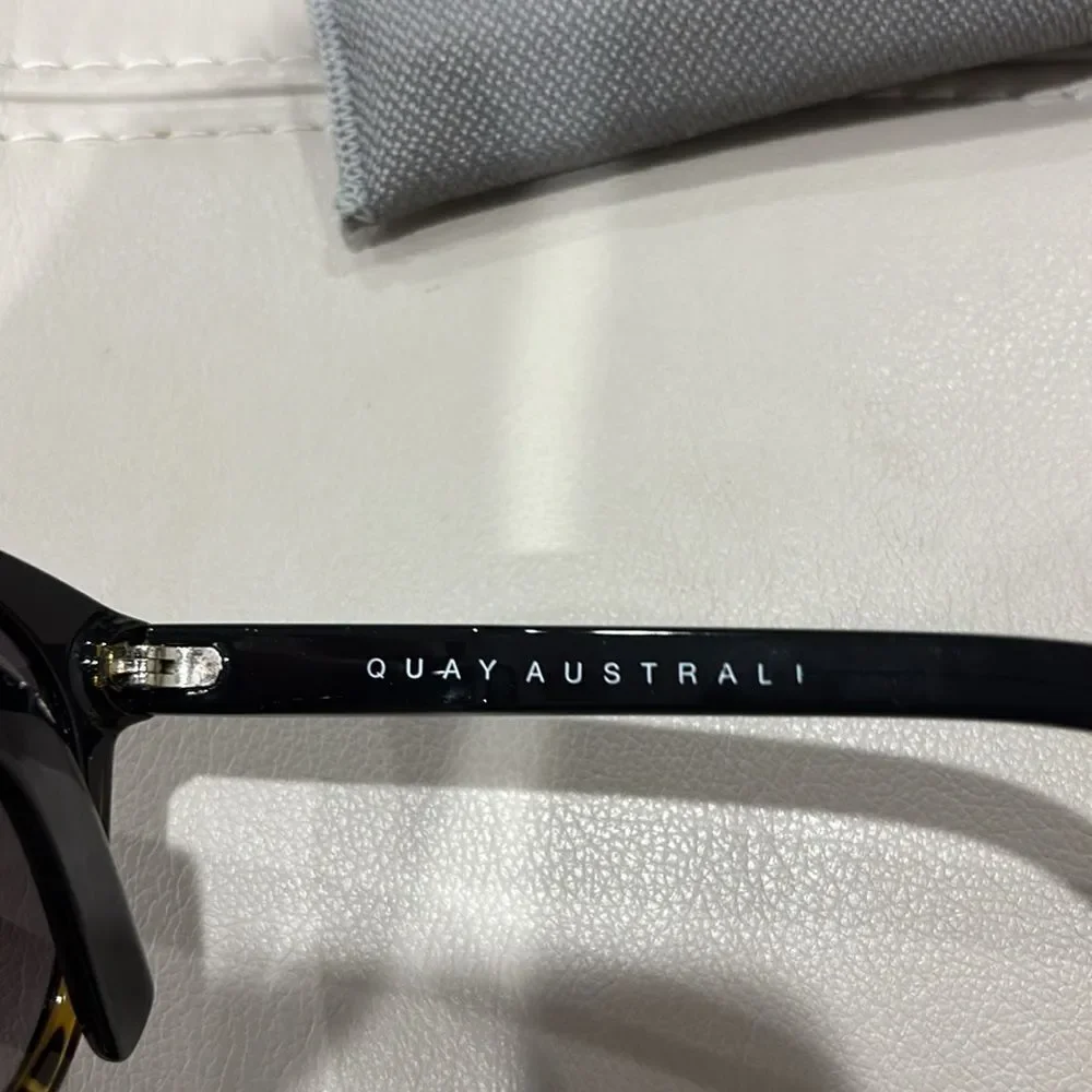 QUAY AUSTRALIA HIGH TEA ROUND OVERSIZED SUNGLASSES